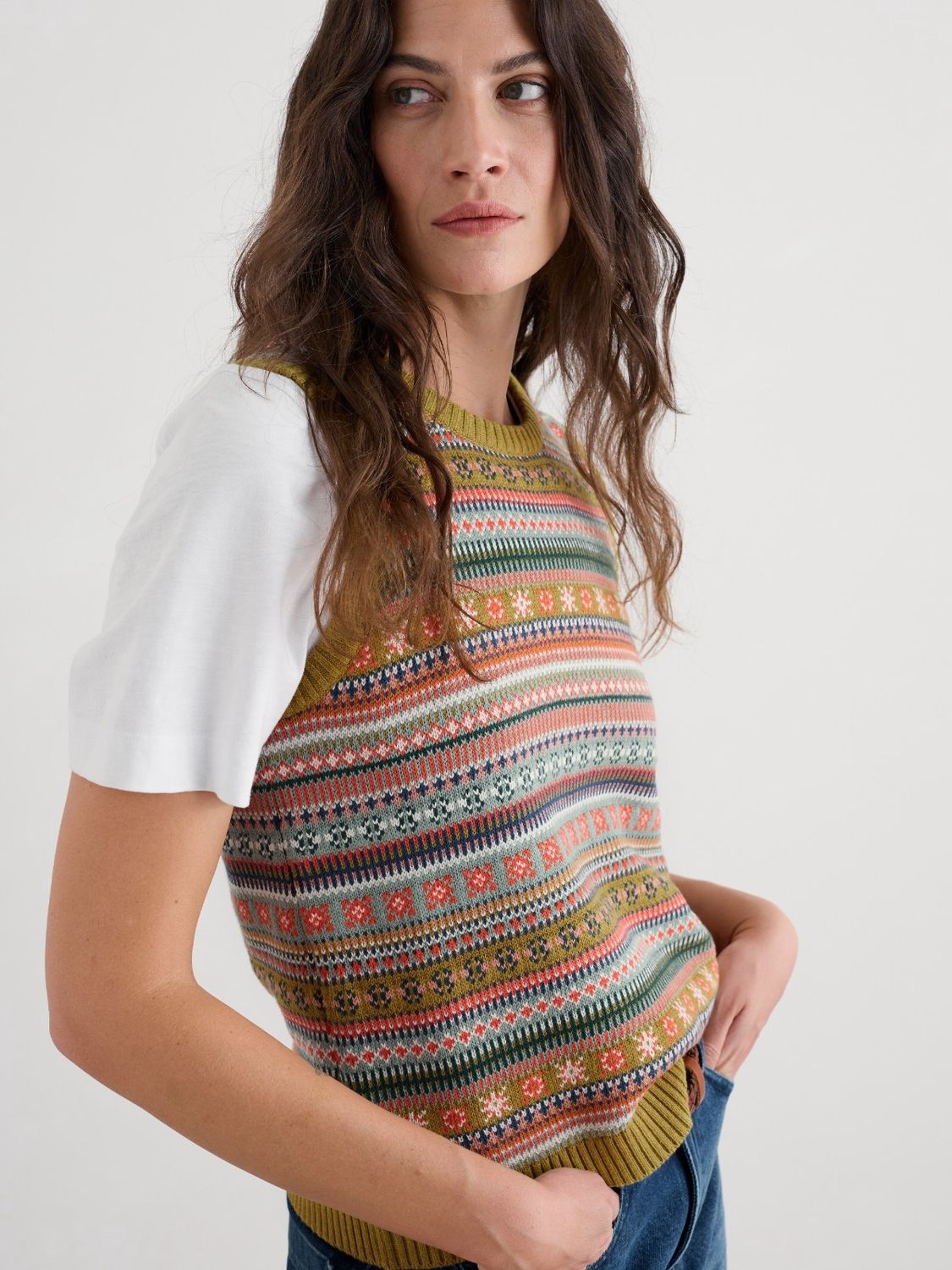 Cove Cottage Vest in Carved Relief Pear Multi