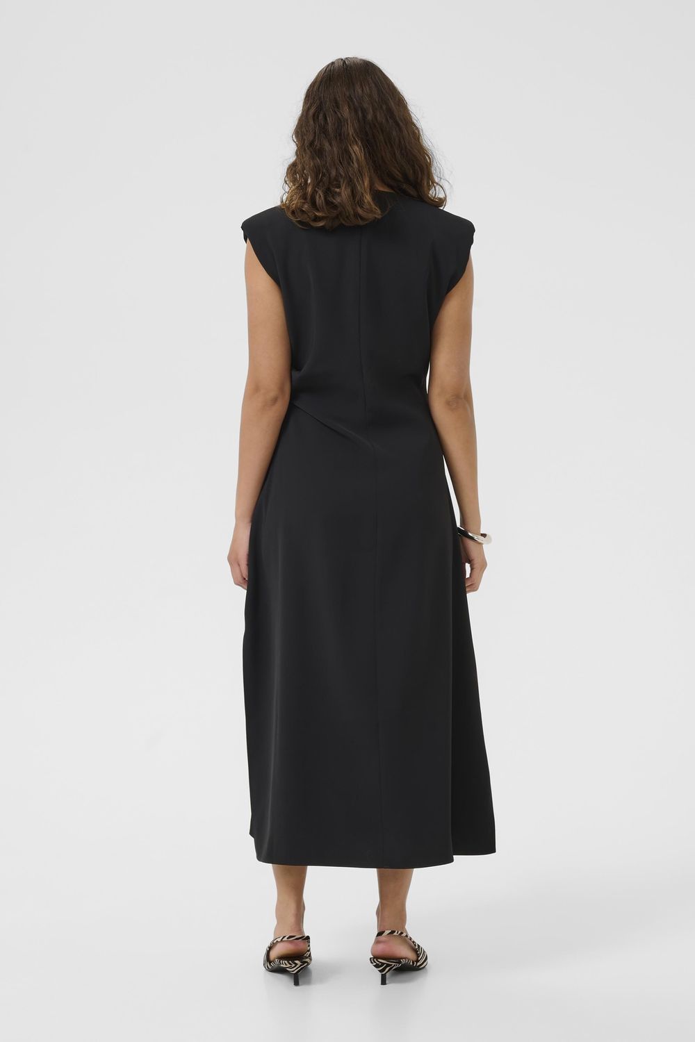 Slinky Aram Dress in Black