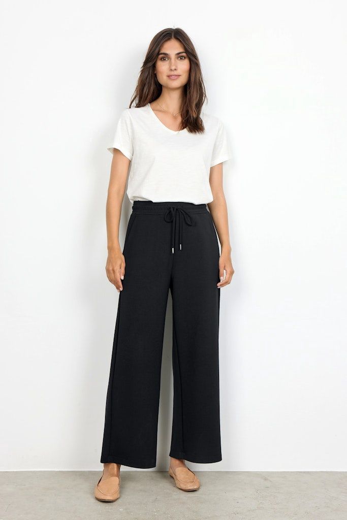 Banu Loose Pants in Black