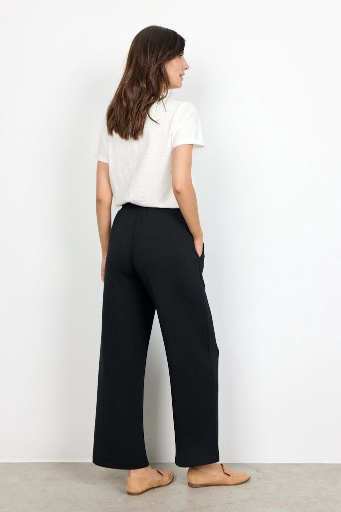 Banu Loose Pants in Black