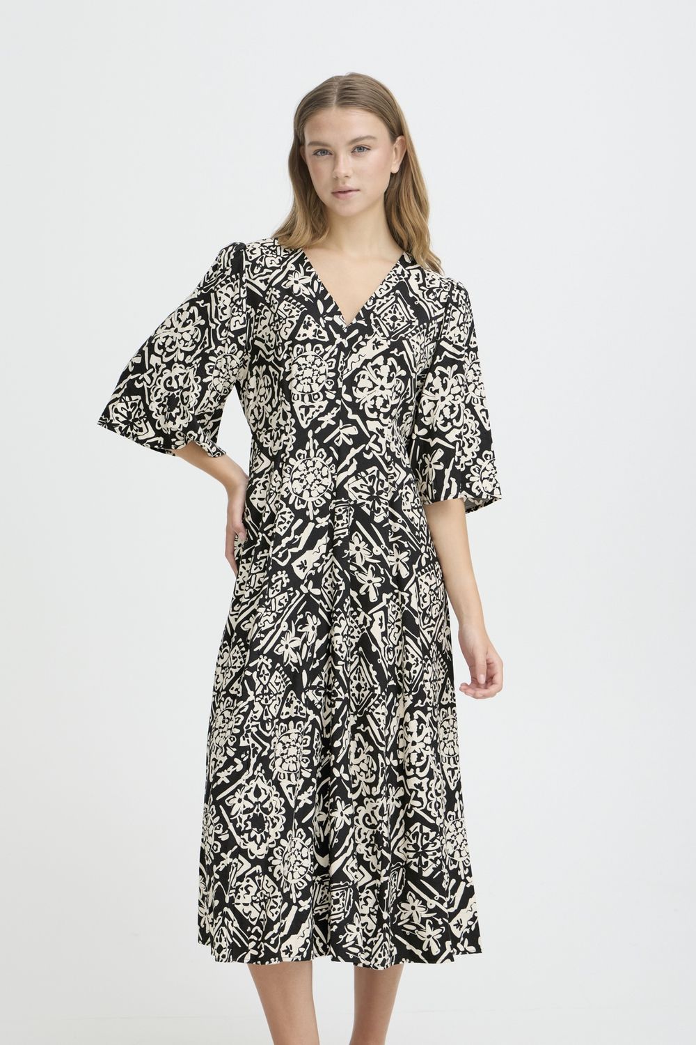 Farzo Dress in Graphic Patchwork