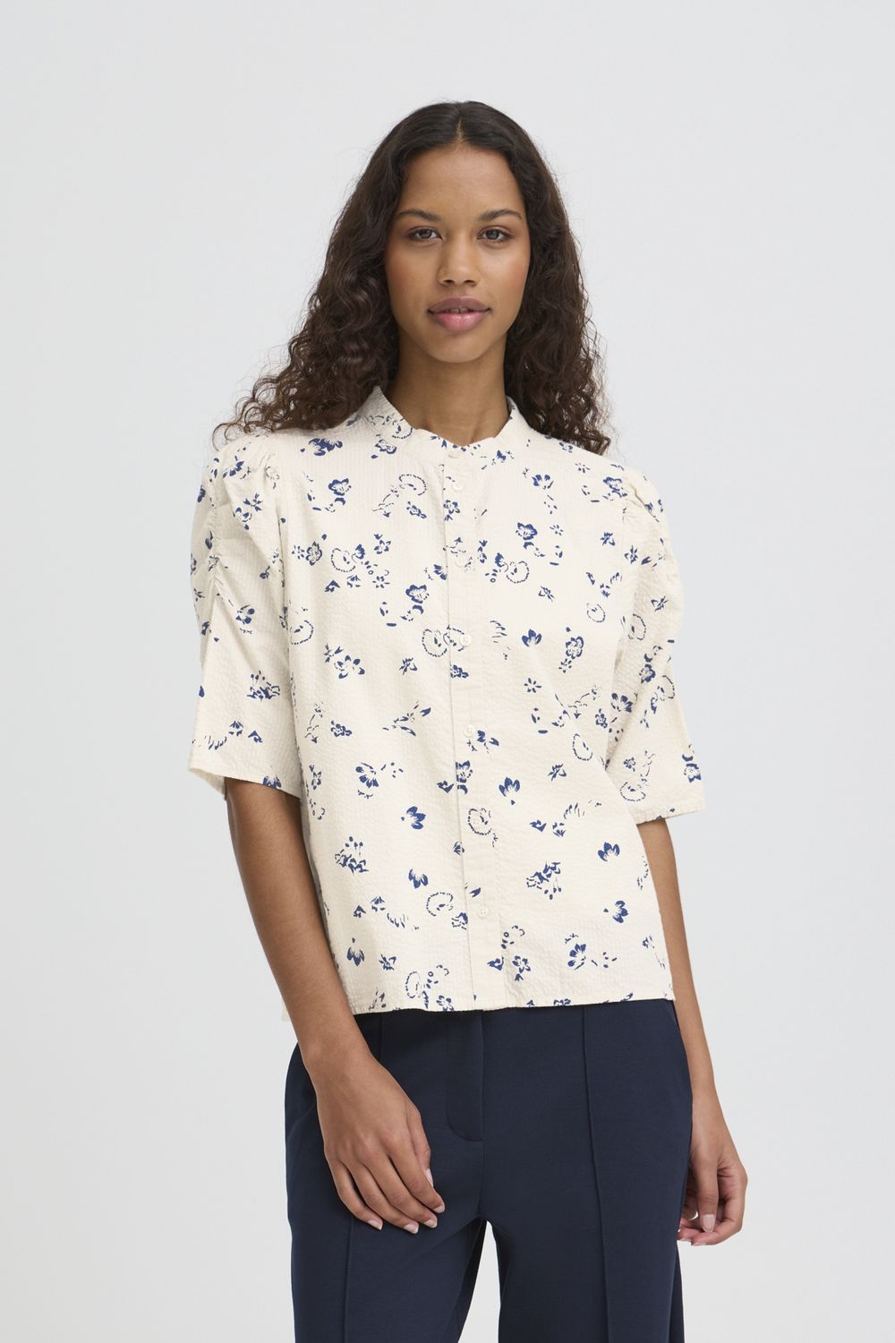 Qwina Shirt in Blueprint Outline Flower