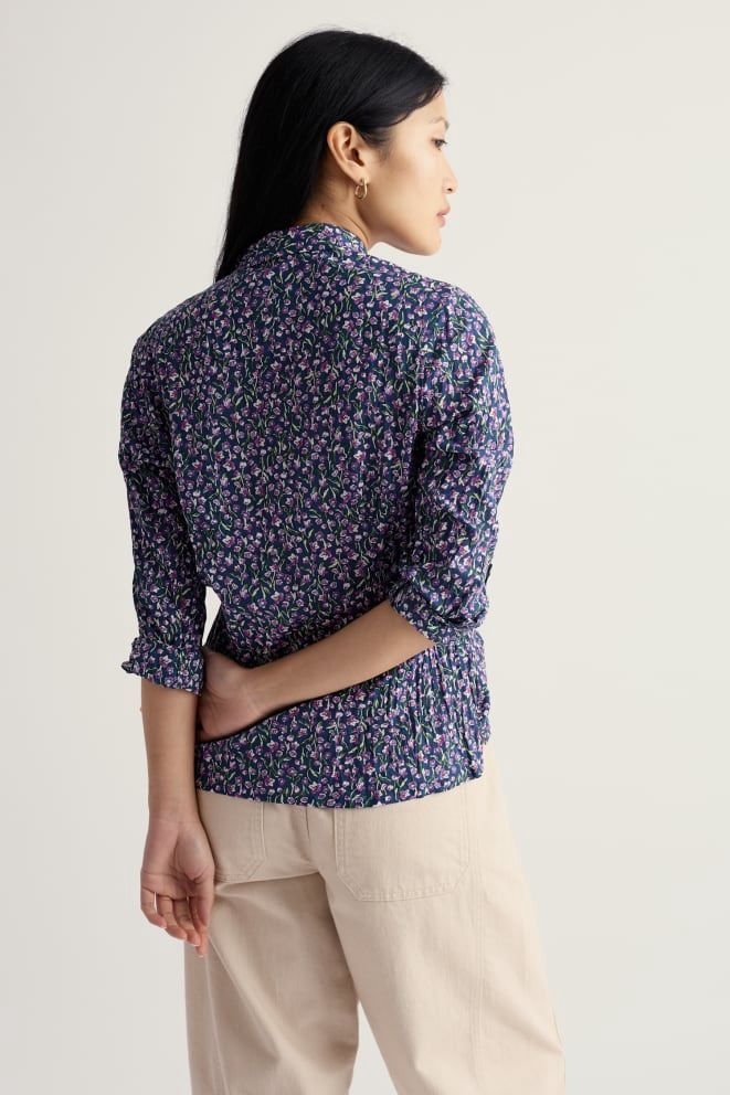 Larissa Shirt in Flax Flower Bright Orchid