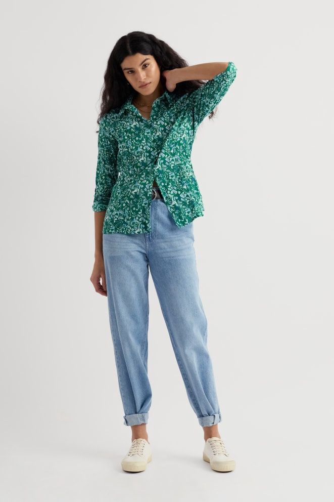 Larissa Shirt in Woodland Floral Dark Stem