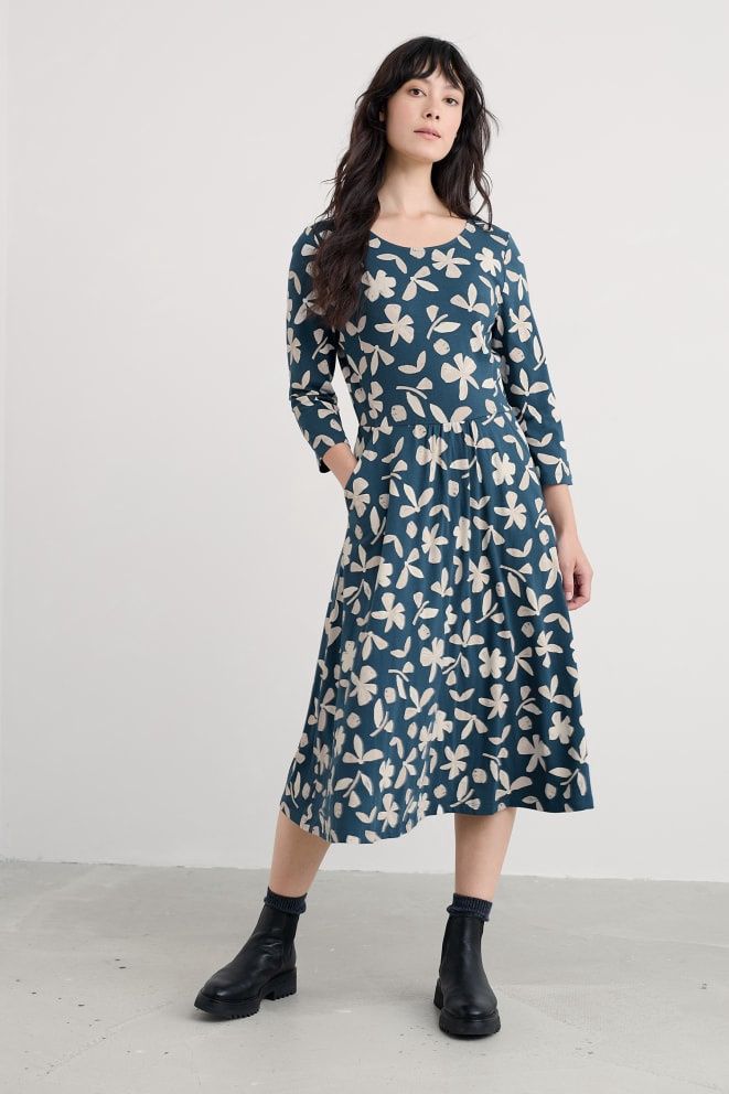 April Dress in Organic Shapes Dark Lugger