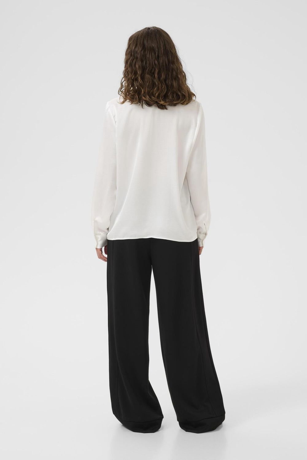 Brielle Blouse in Spring Gardenia