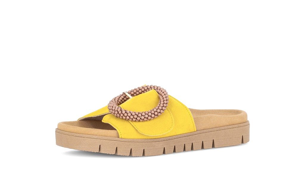 Carolina Flat Sandals with Circle Buckles in Brown