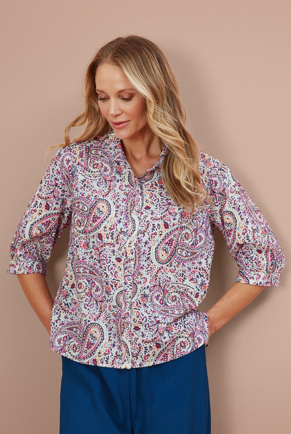 Yuzena Shirt Swirling Paisley in Multi