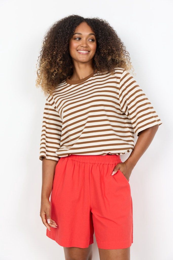 Cissie Shorts in Bittersweet