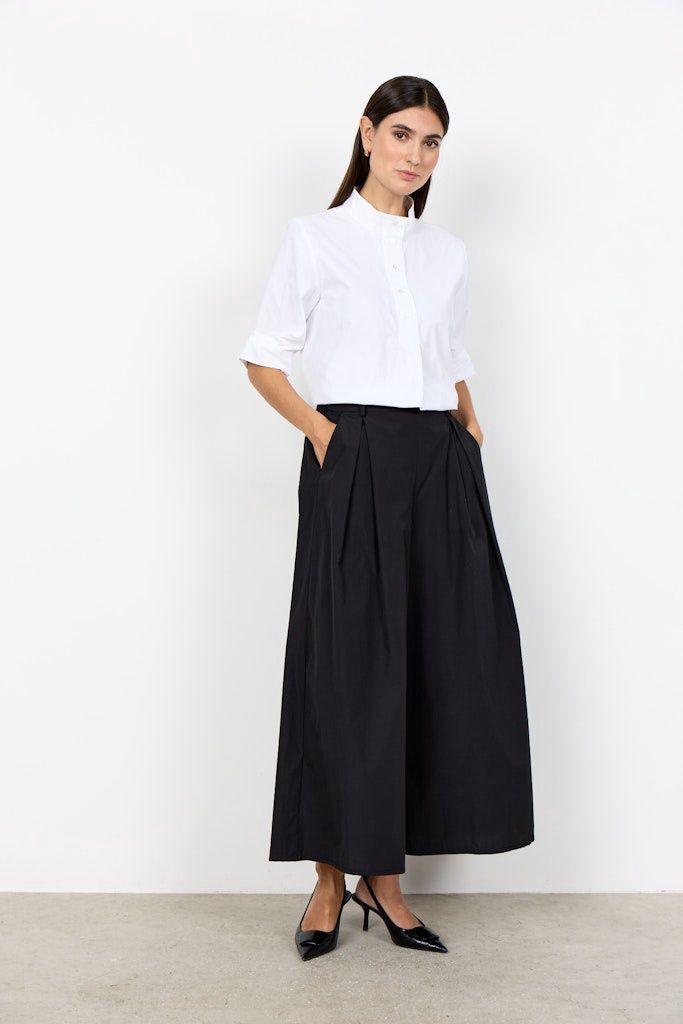 Netti Pants in Black