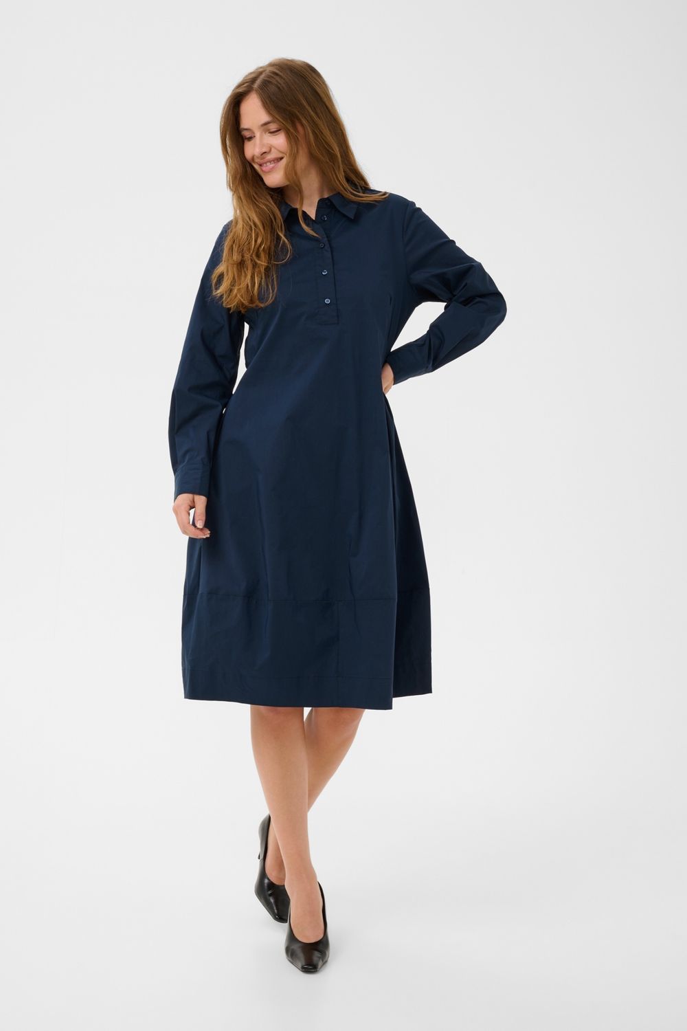 Daiva Antoinett Dress in Blue Iris