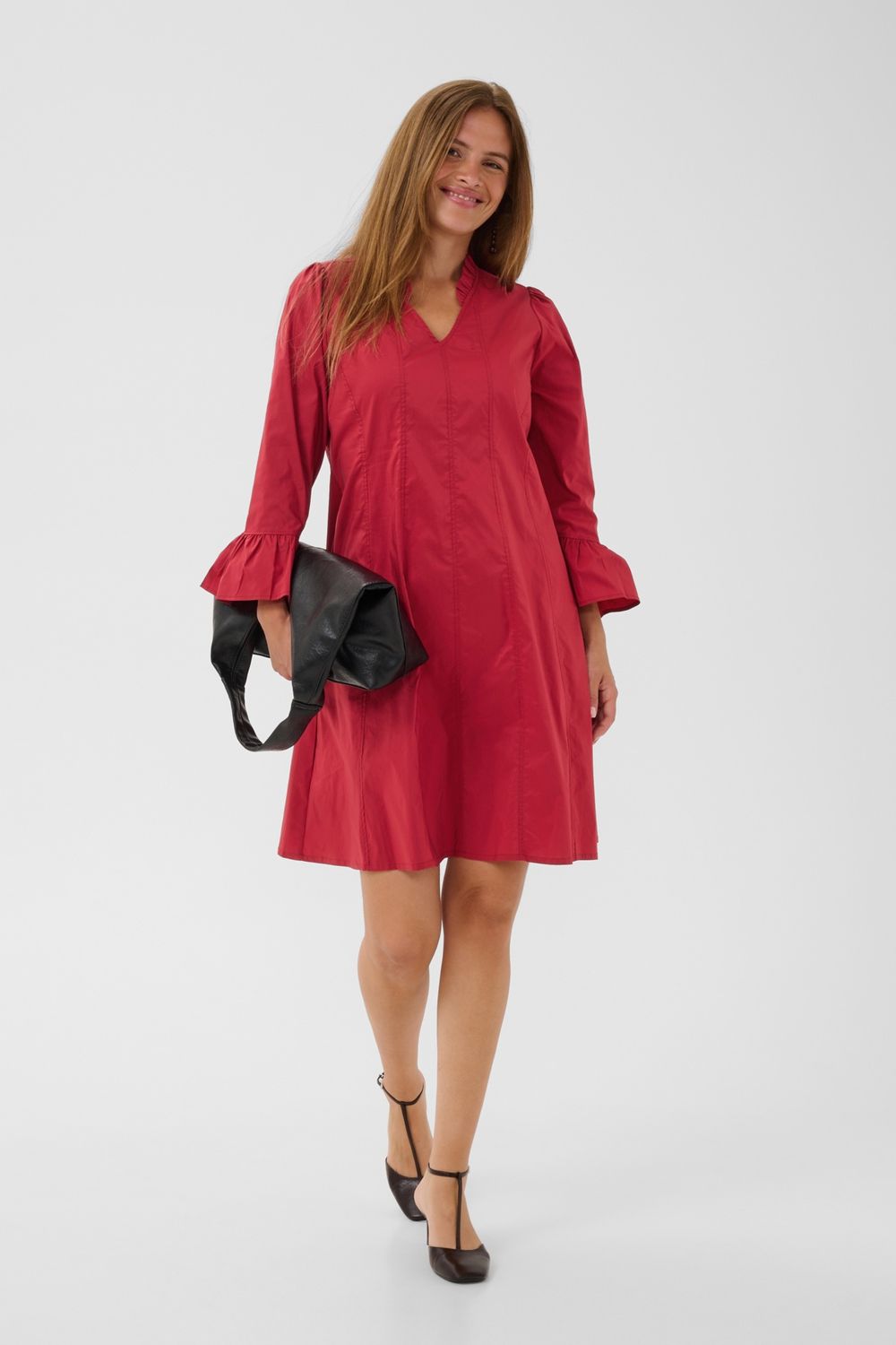 Daiva Antoinett Short Dress in Rio Red