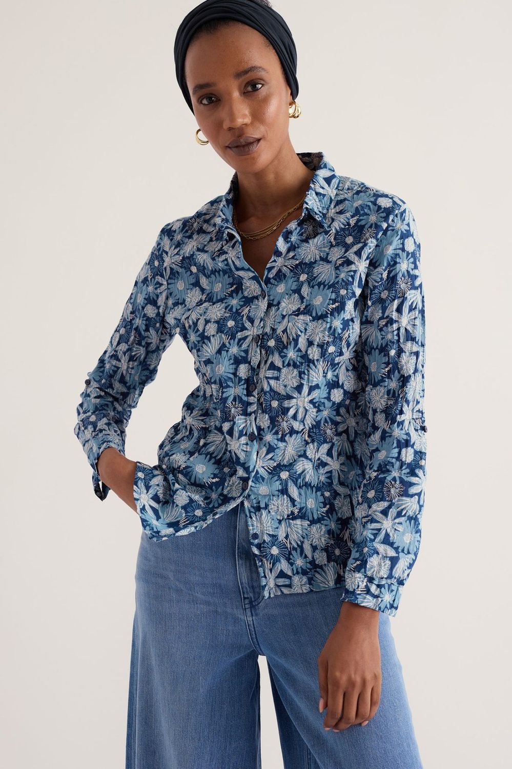 Larissa Shirt in Sketchbook Blooms Marine