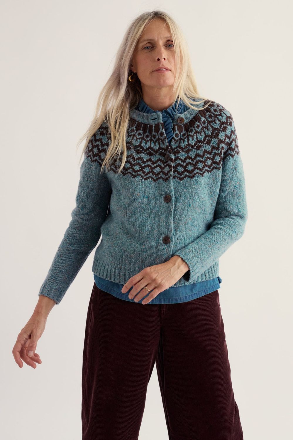Port Kinnis Cardigan Merino in Wag Tail Lichen Seedbed