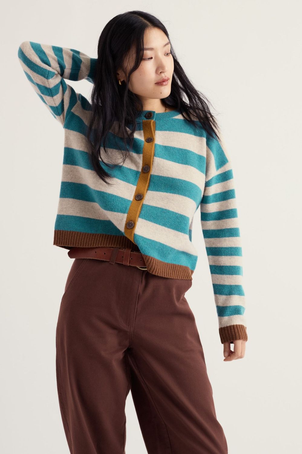 Pinwell Cardigan in Bright Shape Estuary Mix
