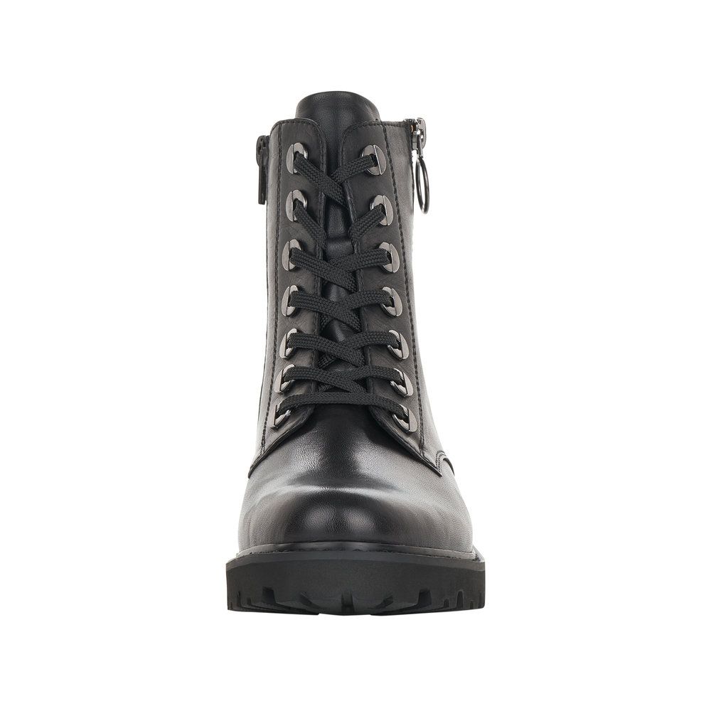 Phoebe Leather Boots in Black