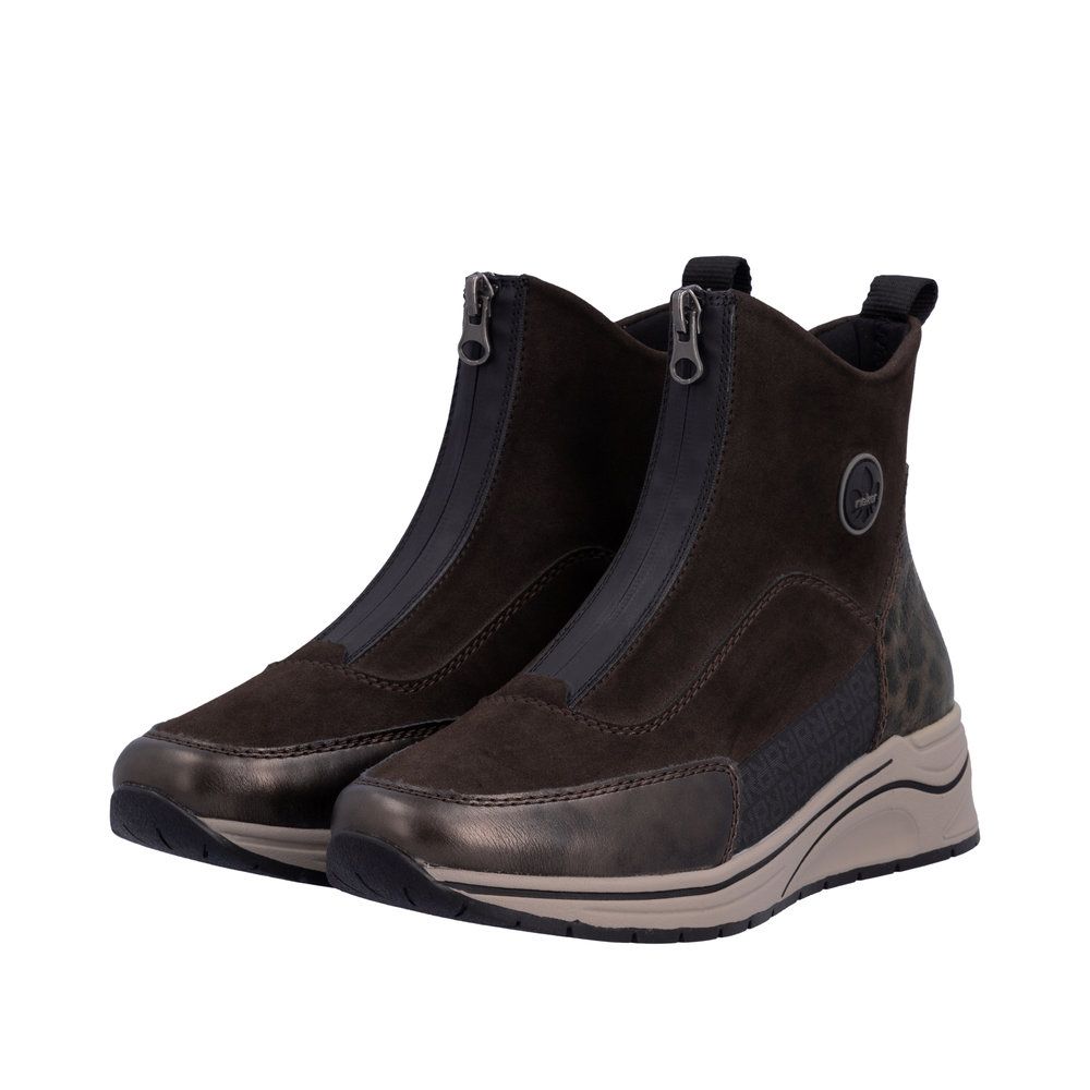 Eleanor Ankle Boots with Front Zipper in Brown