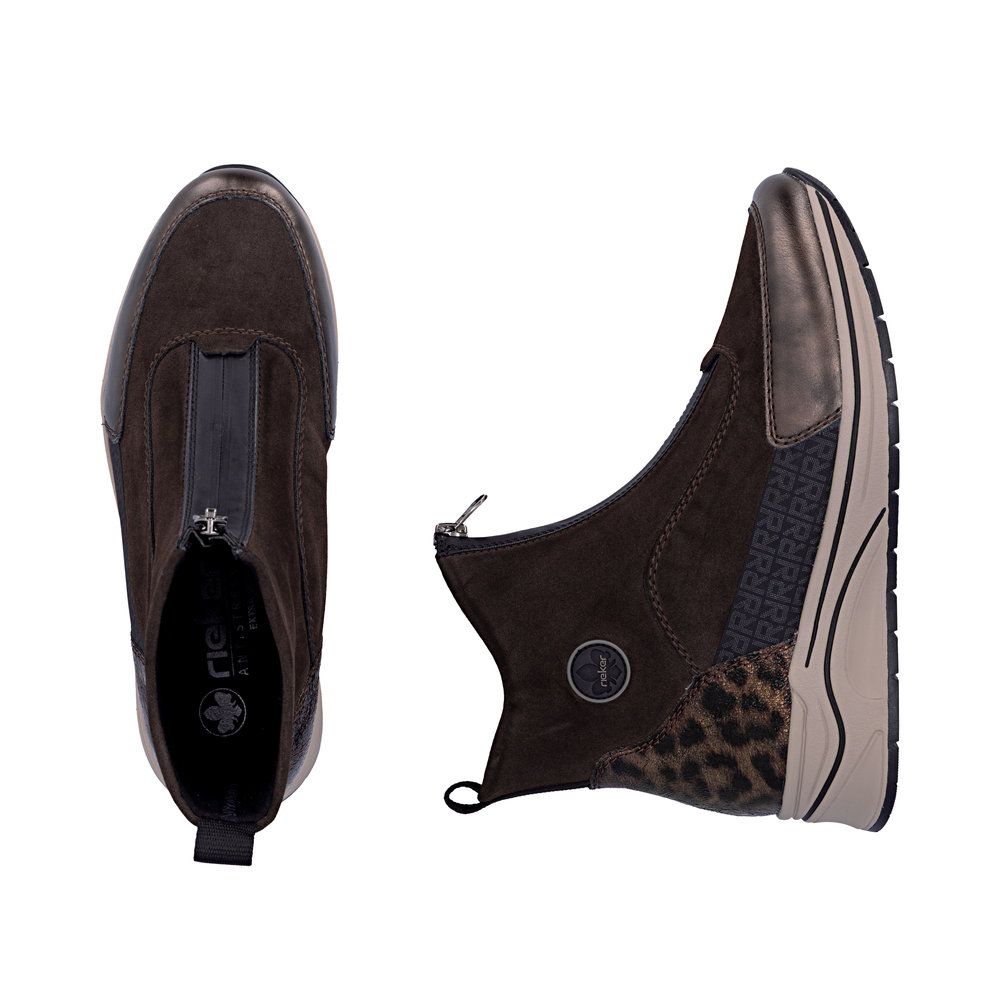 Eleanor Ankle Boots with Front Zipper in Brown