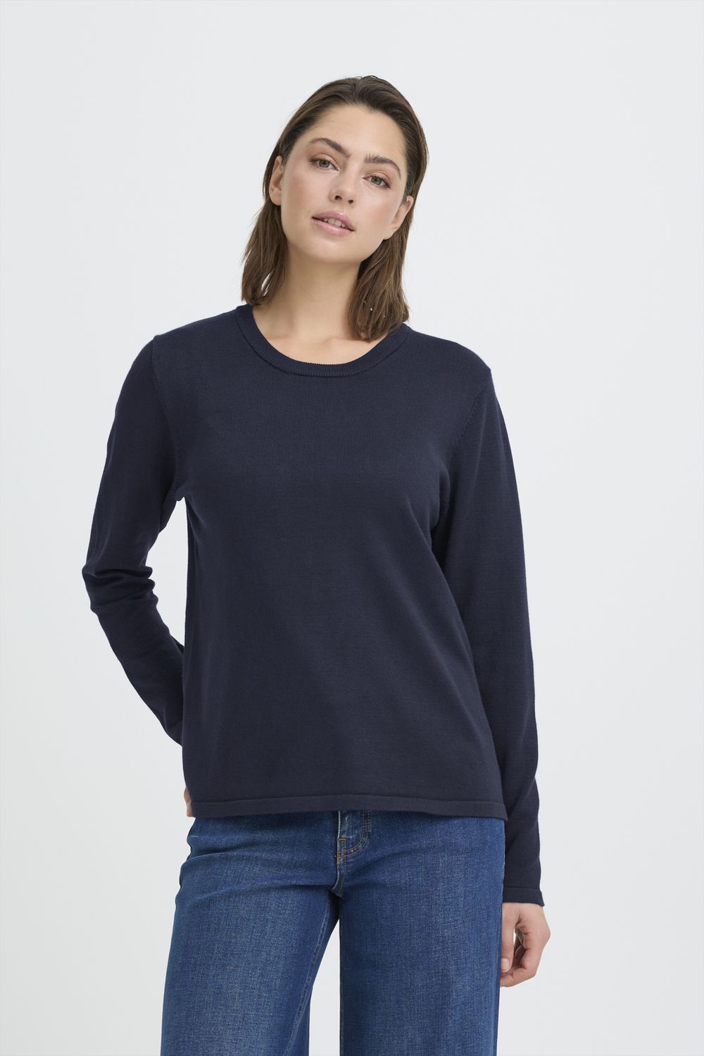 Luls O-Neck Pullover in Total Eclipse