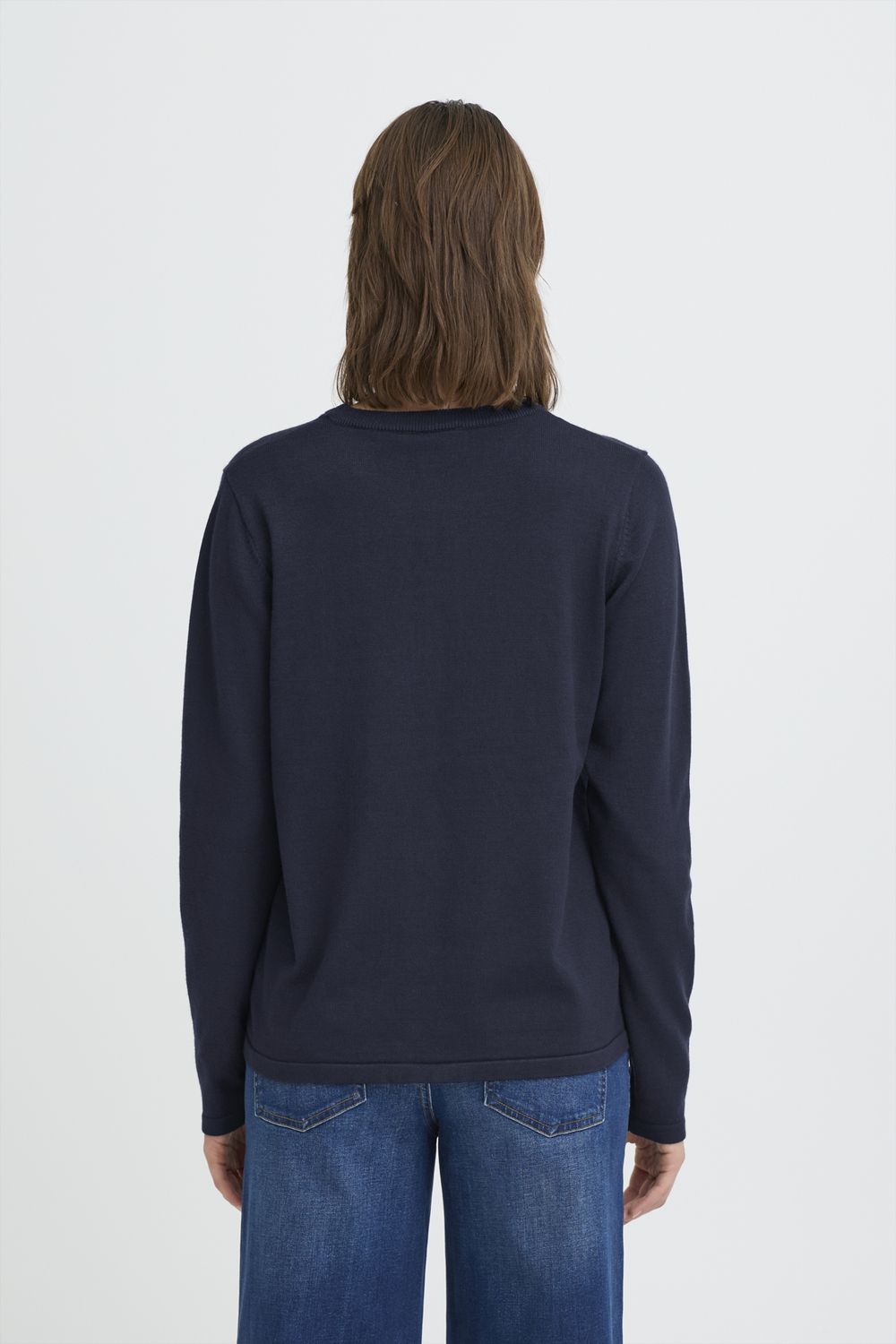 Luls O-Neck Pullover in Total Eclipse