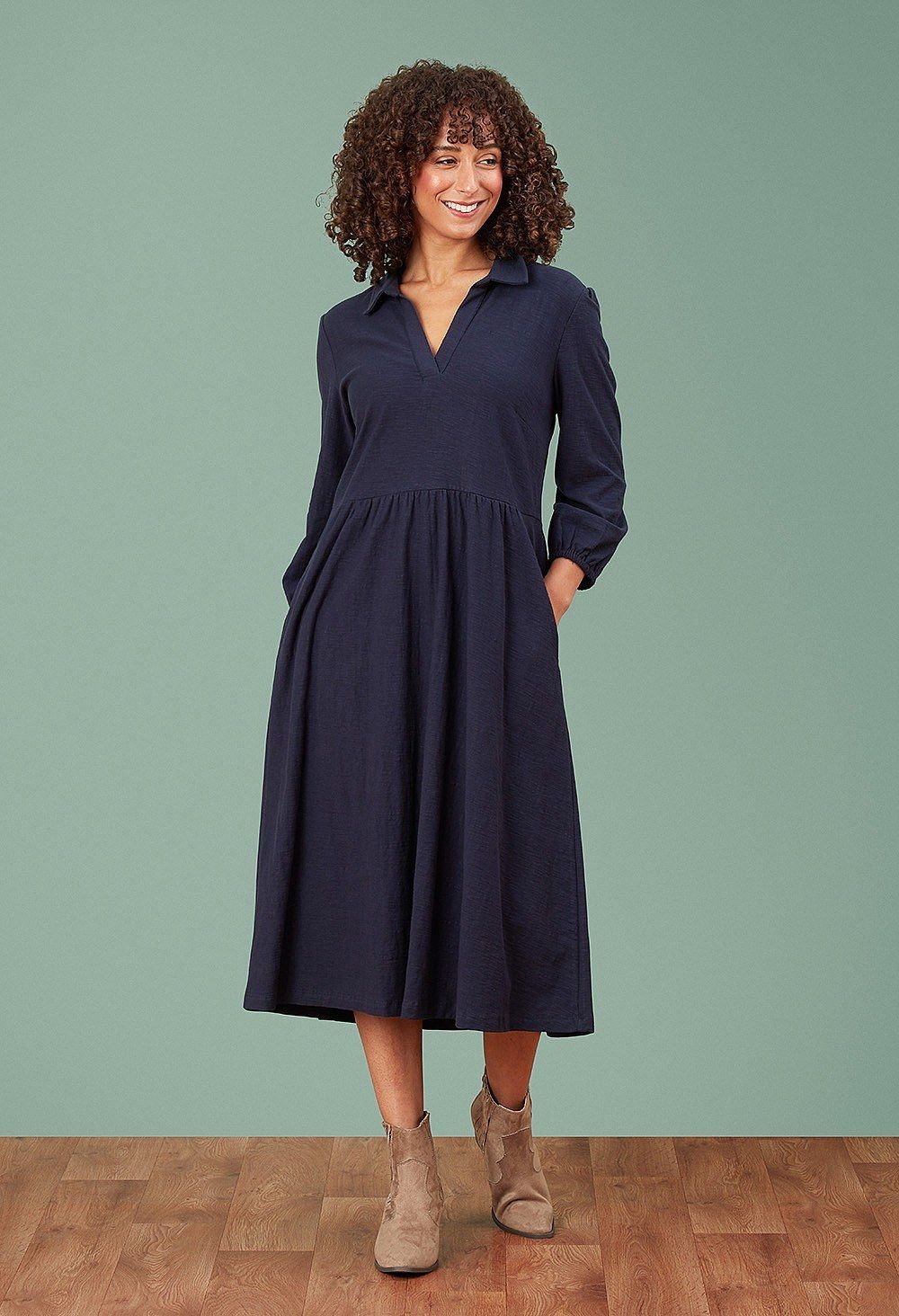 Kala Solid Slub Dress in Navy