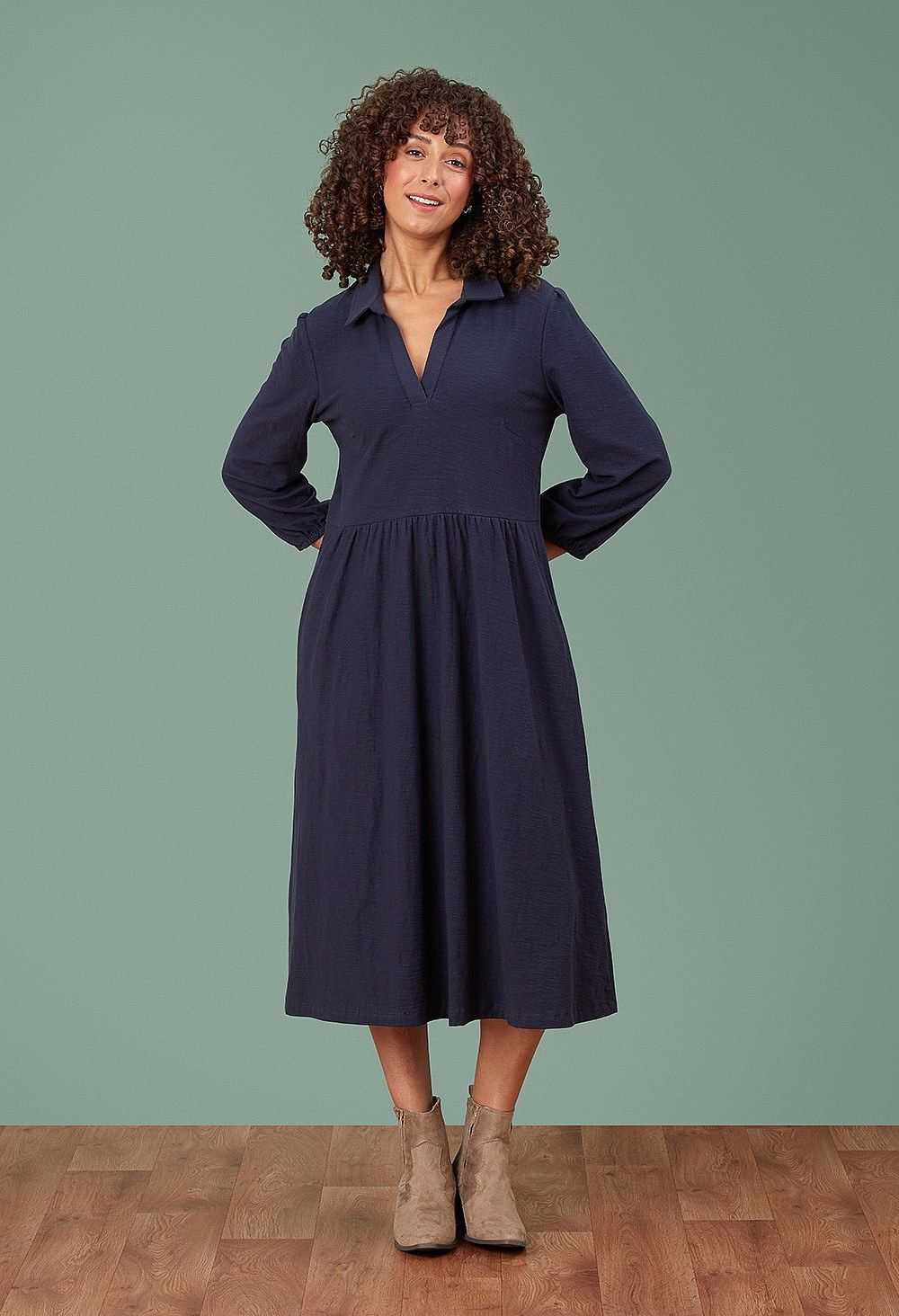 Kala Solid Slub Dress in Navy