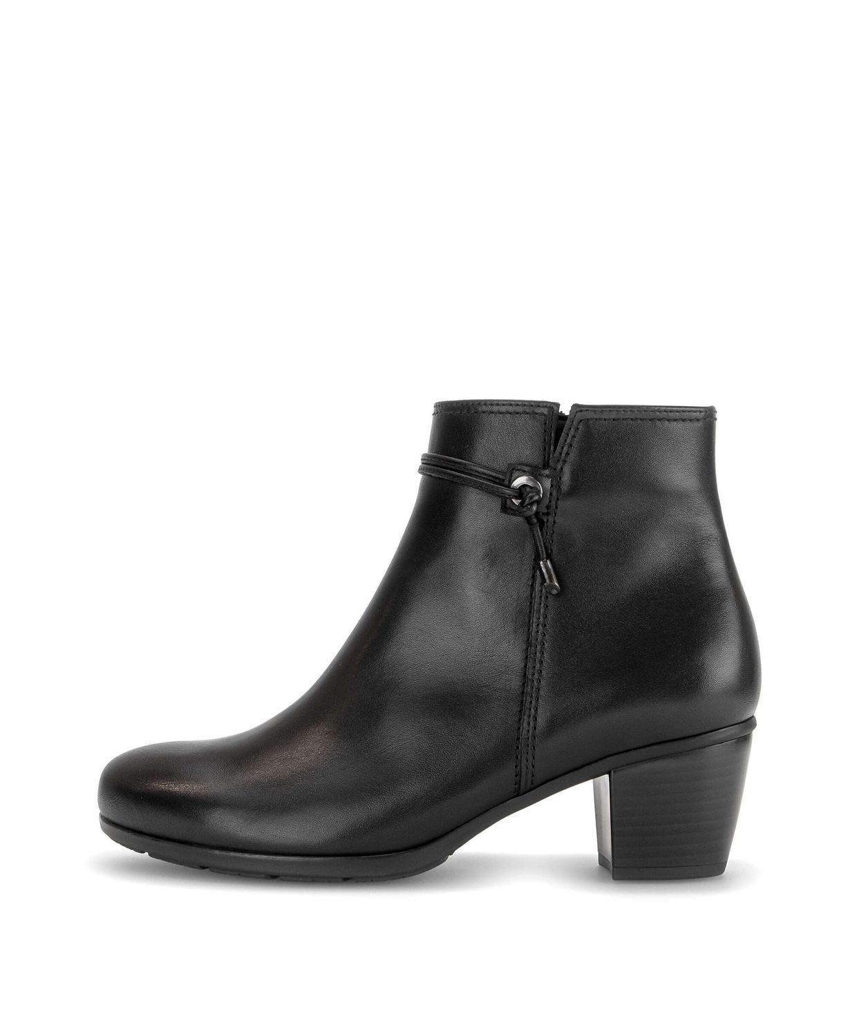 Sienna Leather Heeled Ankle Boots in Black