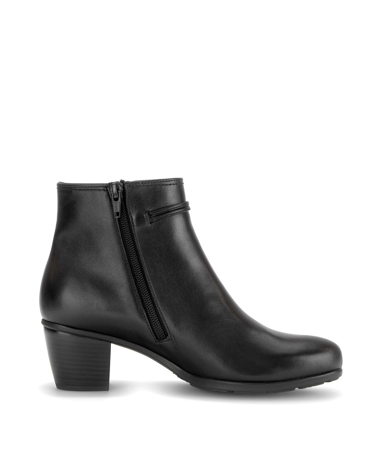 Sienna Leather Heeled Ankle Boots in Black