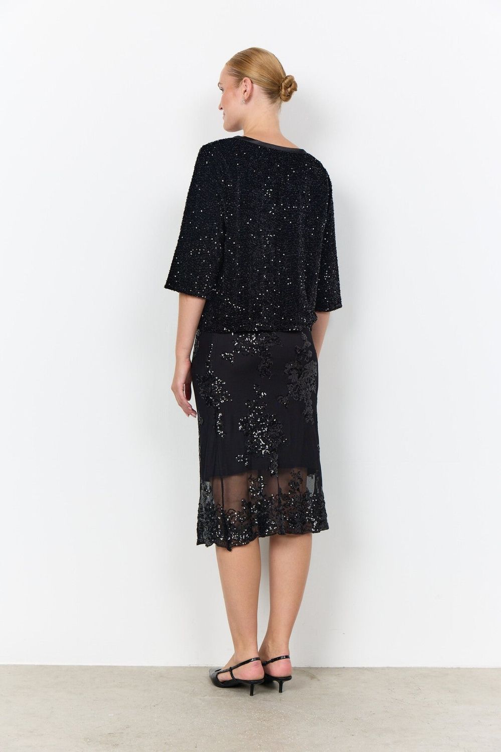 Jasleen Cardigan in Black