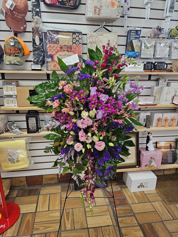 Graceful Heart Garden Spray