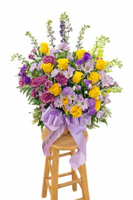 Golden Memories Sympathy Basket
