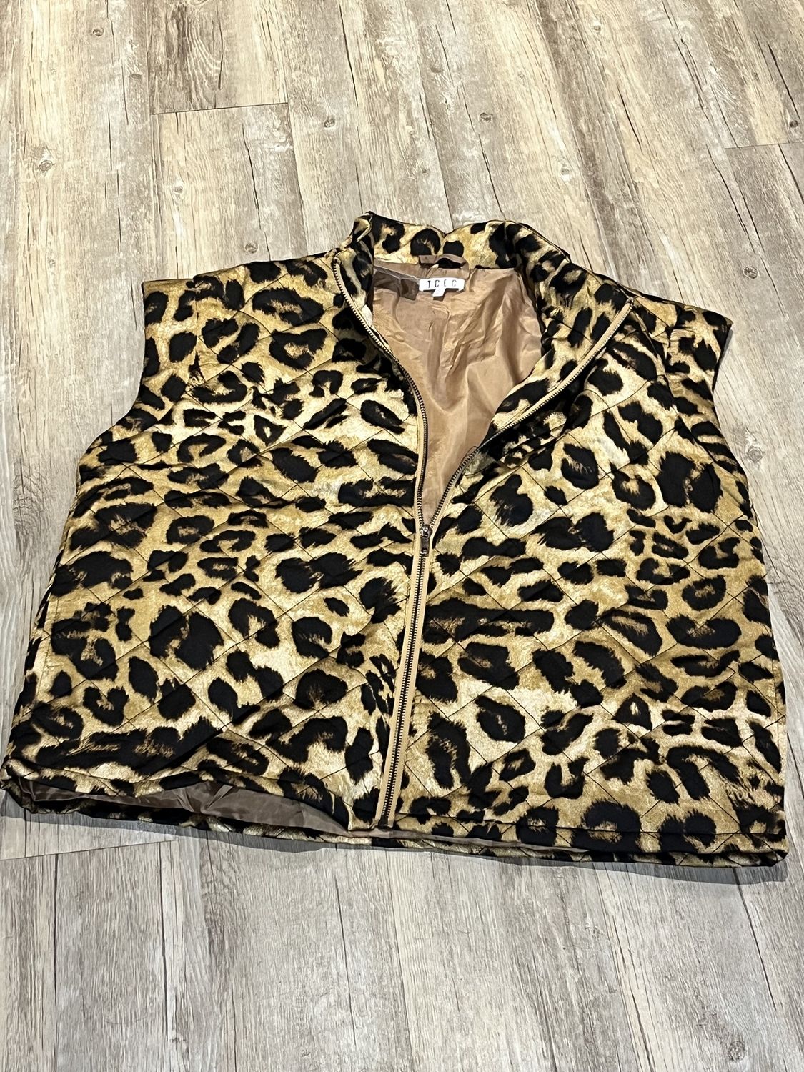 Leopard Puffer Vest Medium