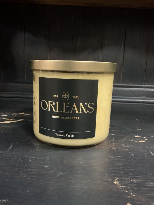 19oz Elite Candle Tobacco Vani