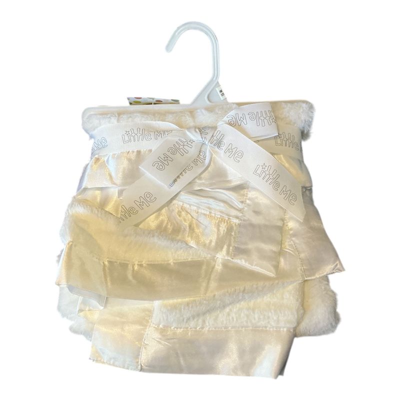 white stroller blanket