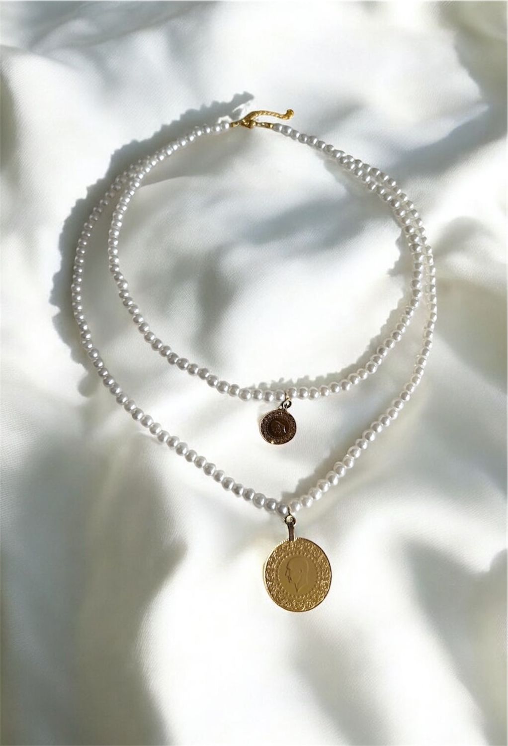 COLLIER MERVE