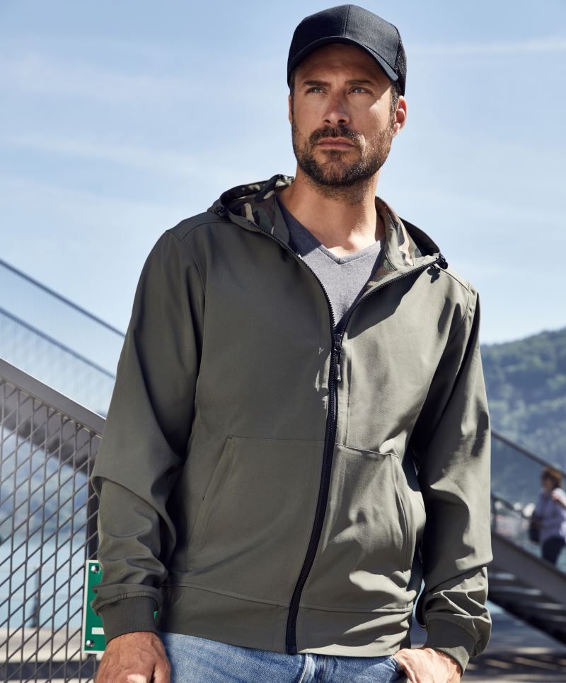 Daiber Men's Hooded Softshell Jacket