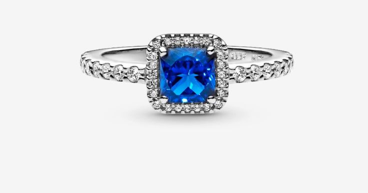 Srebrny pierścionek &quot;Sparkling Blue&quot;