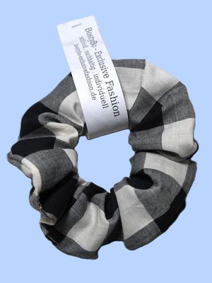 Haargummi/ Scrunchie grau-schwarz-weiß kariert