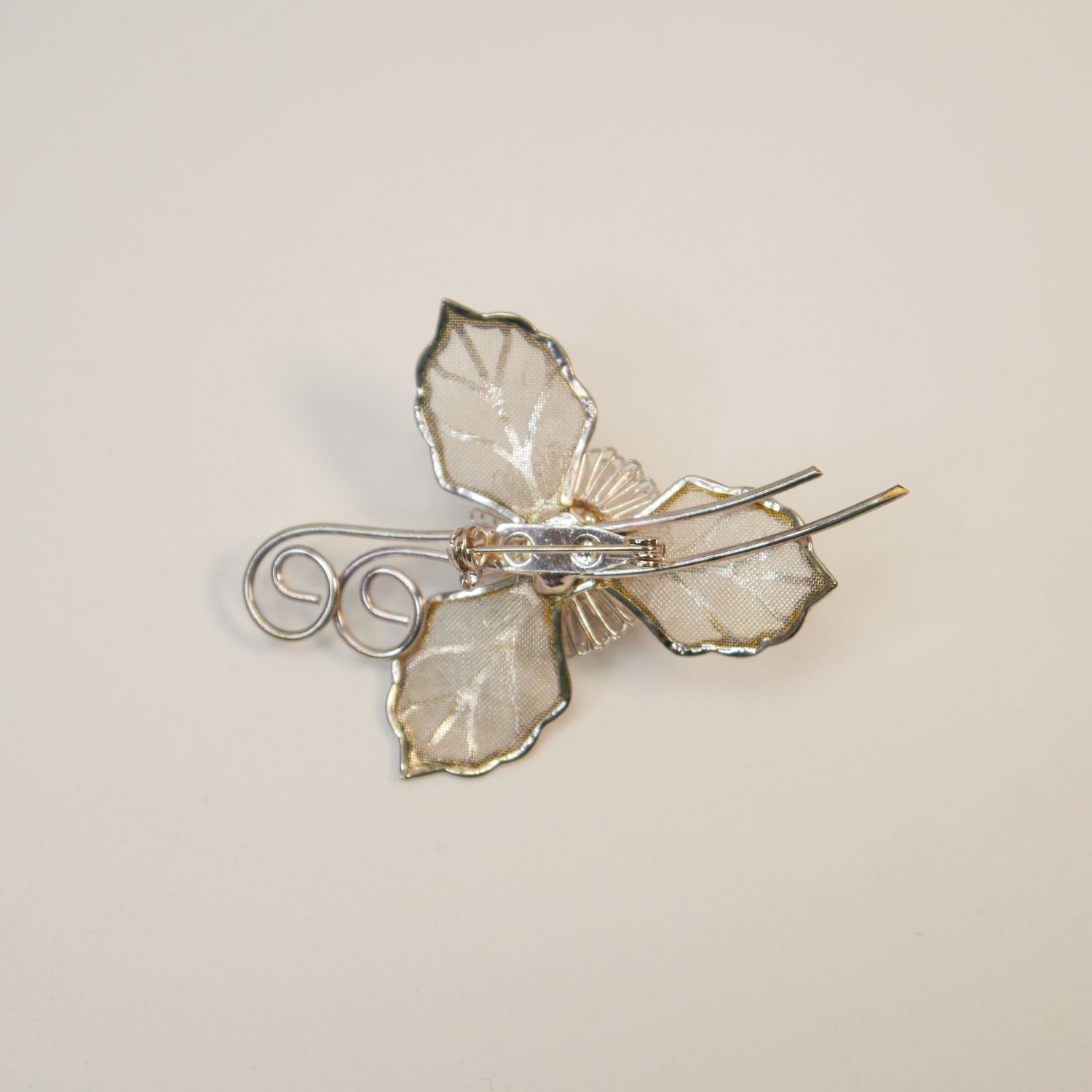 Vintage Brosche Blüte mit Blättern