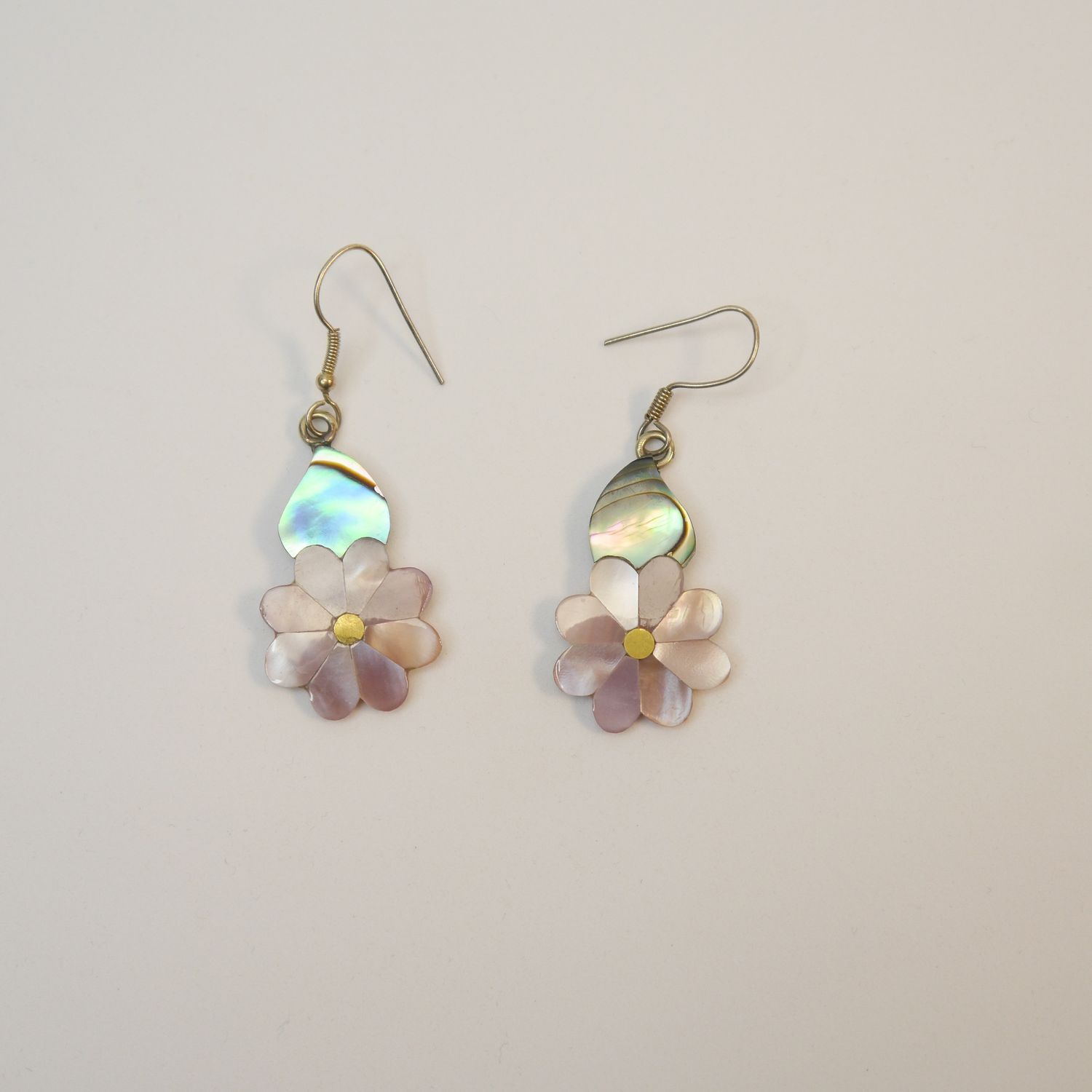 Vintage Ohrhänger mit Blumenmotiv – Perlmutt &amp; Abalone, Alpaca Mexico