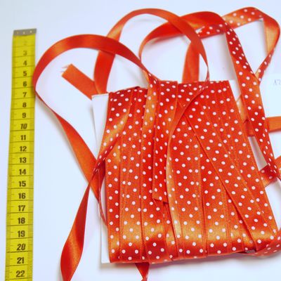 Schleifenband Rot mit weißen Punkten