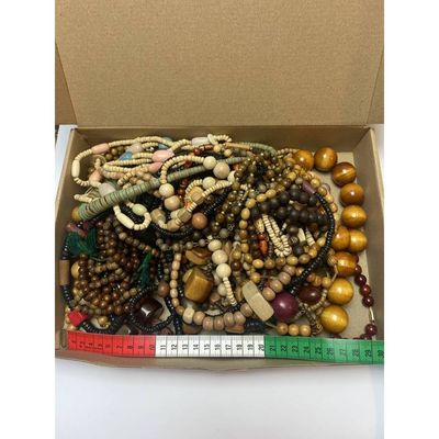 Konvolut Holzperlen-Ketten – Bunte Bastelperlen zum Upcycling &amp; Schmuckdesign