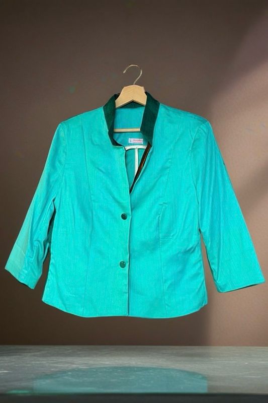 Jacke aus edler Seide – handgefertigtes Einzelstück