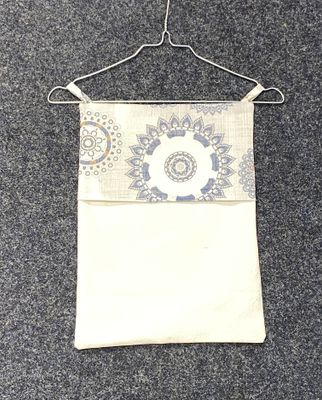 Wäschesammler mit Mandala-Design