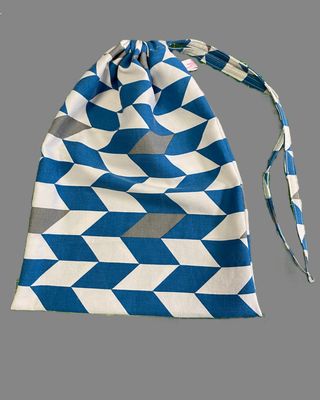 Alltagsbeutel mit Zugband ca. 30 × 35 cm verschiedene Designs