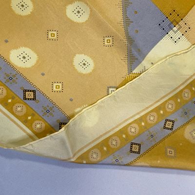 Seidentuch „Grafische Harmonie“ – Gelb &amp; Blau | Second Love