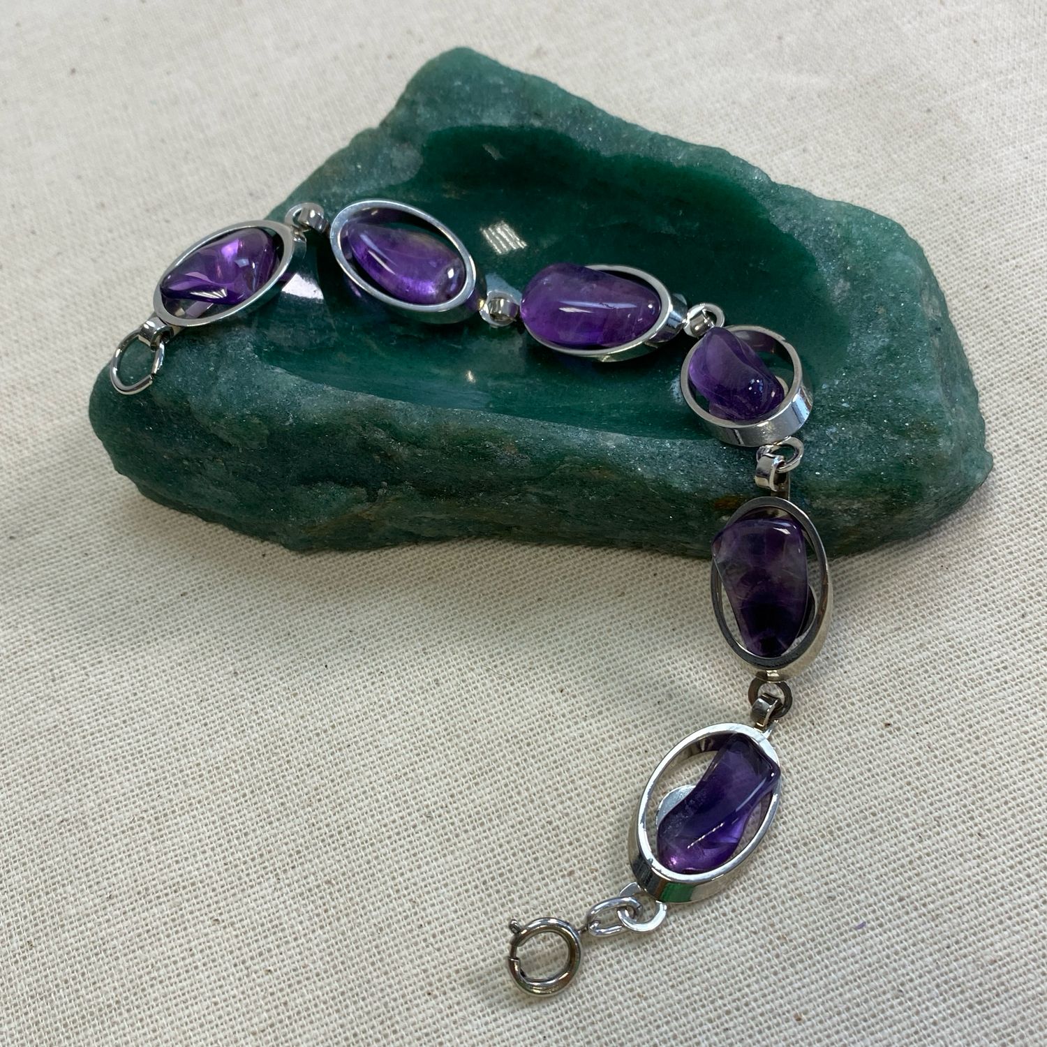 Vintage Armband mit Amethyst – violette Natursteine