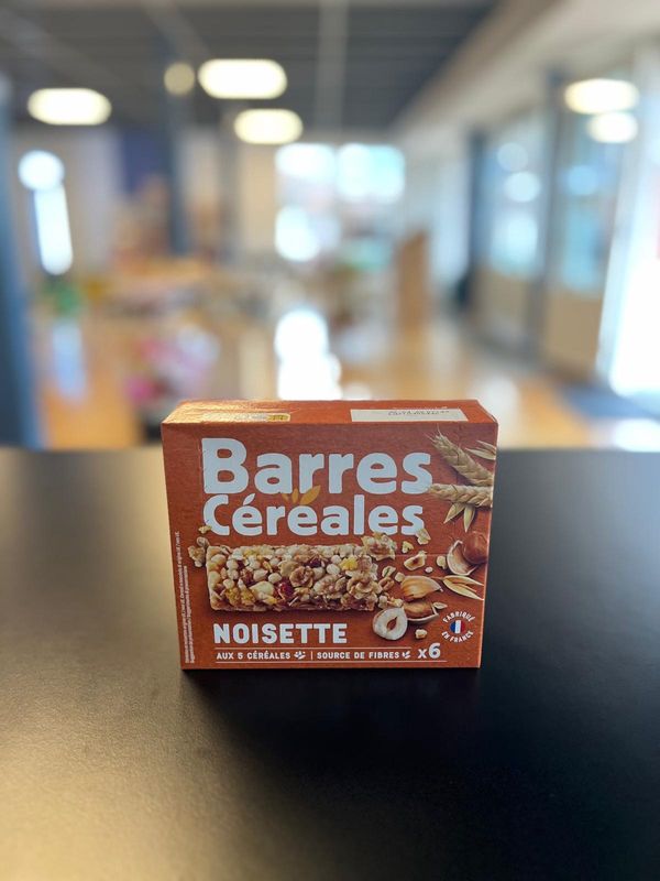 Barres de céréales aux noisettes paquet 126g/Graanrepen met hazelnoten, verpakking