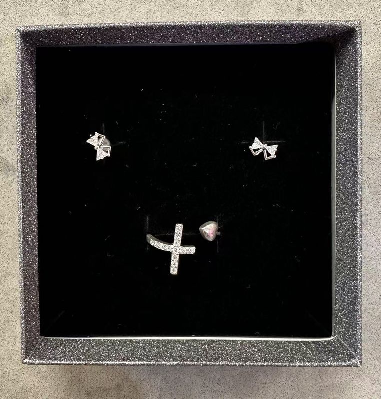 ensemble de bijoux/jewelry set