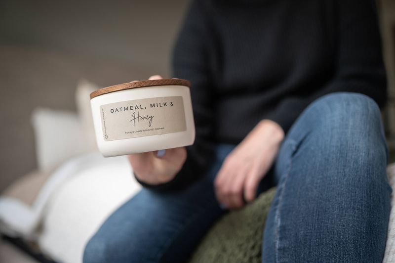 Statement Candle - Oatmeal, Milk &amp; Honey